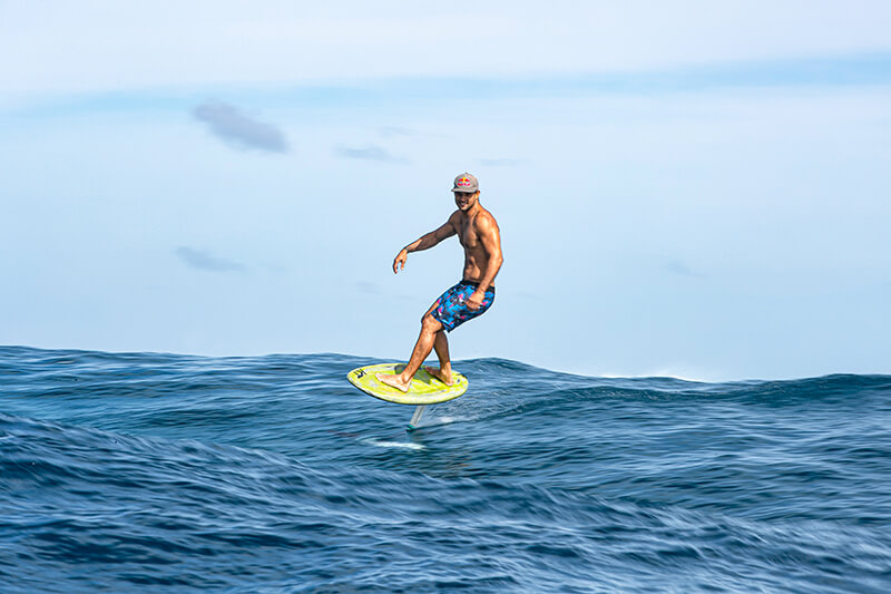 HURLEY SURF CLUB  HOW-TO: LAYBACK HACK LIKE MICHEL BOUREZ – OAM